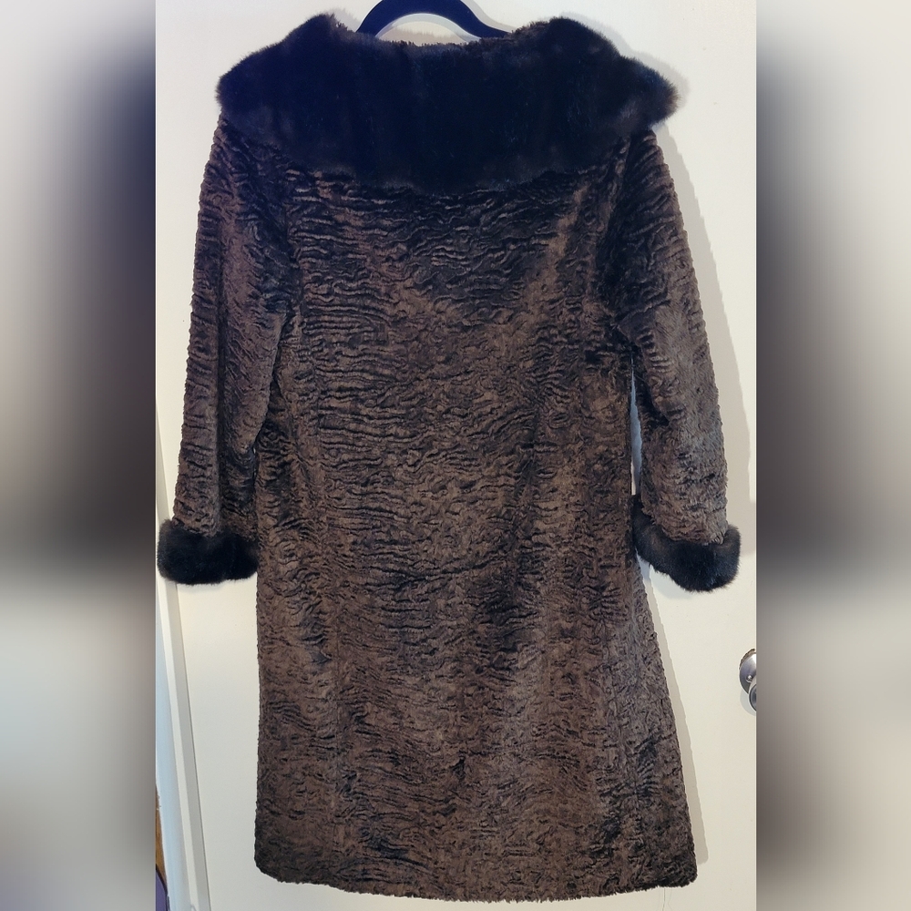 Sycamore Aristocrat Vintage 1970's Brown Faux Fur Women's Coat - Picture 10 of 12
